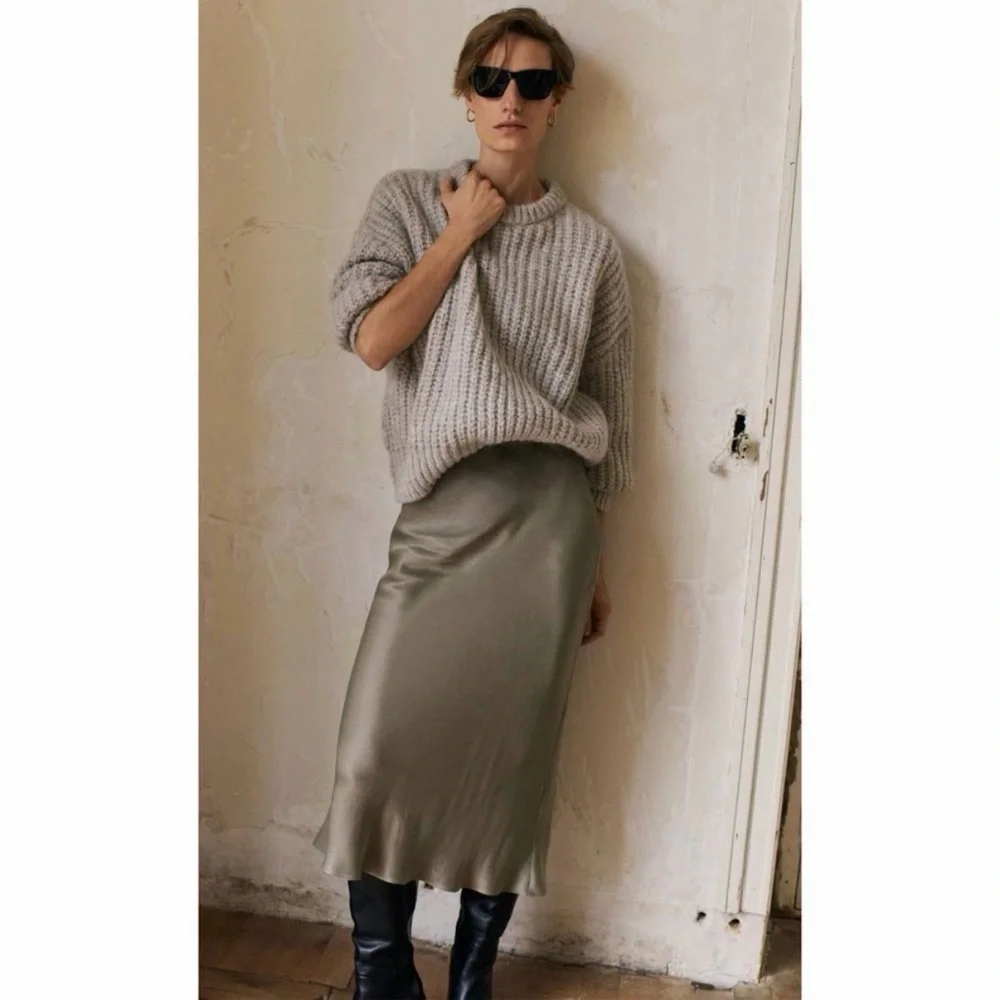 Mango Olive Midi Skirt - Picture 2 of 5